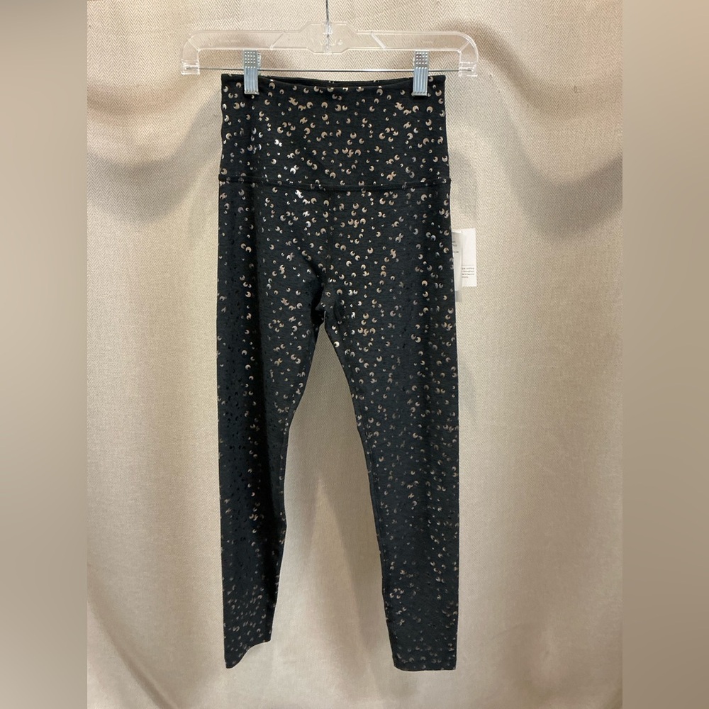 Beyond Yoga Softshine High Waist Midi Legging Black Gold Mini Moons